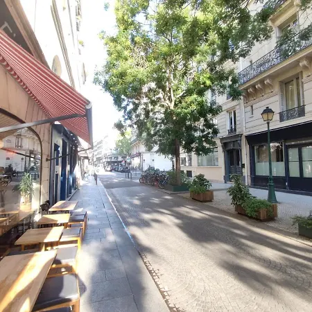 2pers#les Halles#etienne Marcel#ac Parigi
